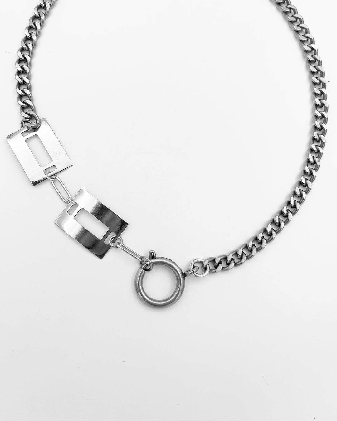 COLLIER_SILVER