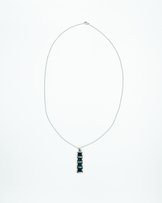 COLLIER_BICHE DE BERE UPCYCLÉ