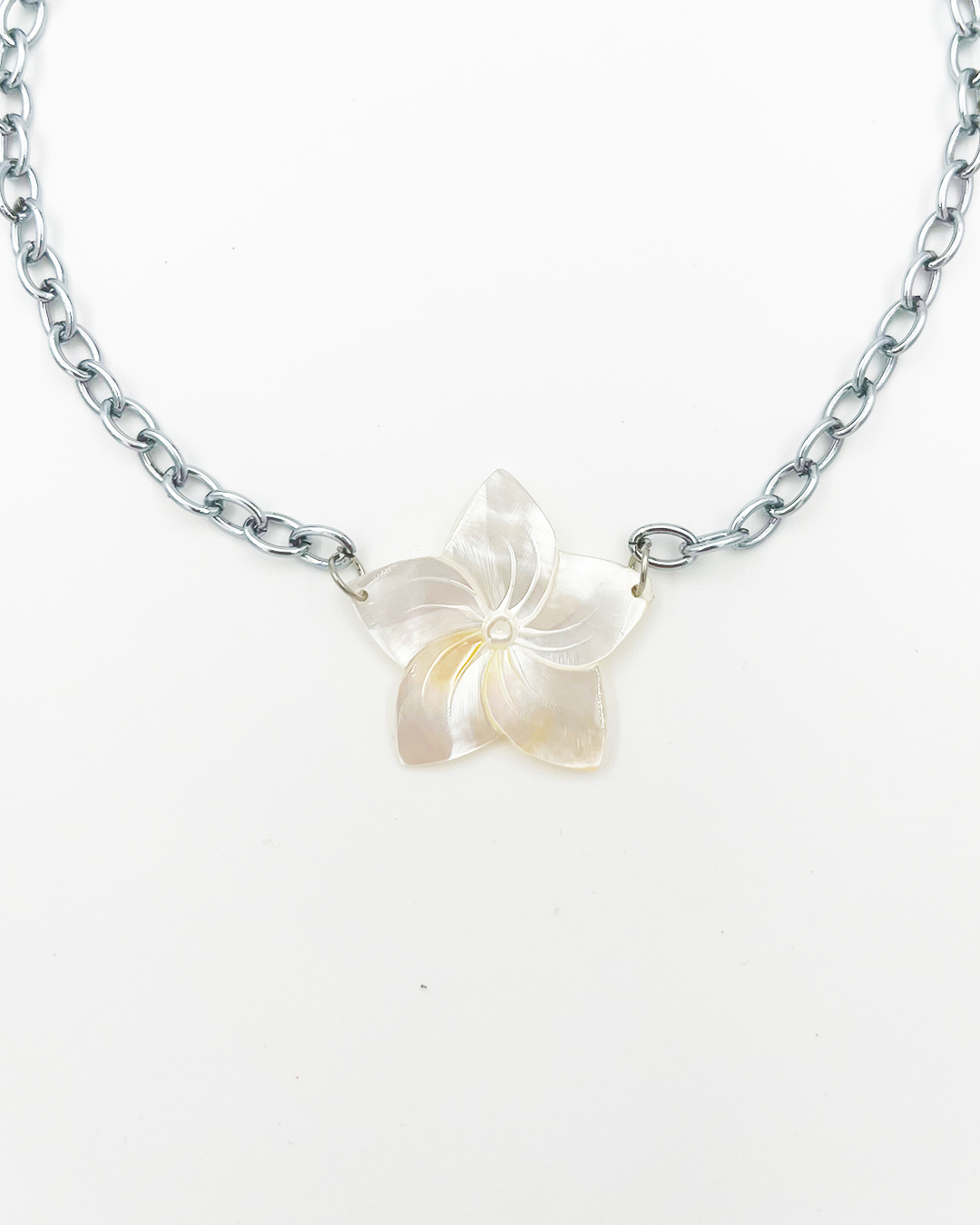 COLLIER_HIBISCUS ARGENTÉ