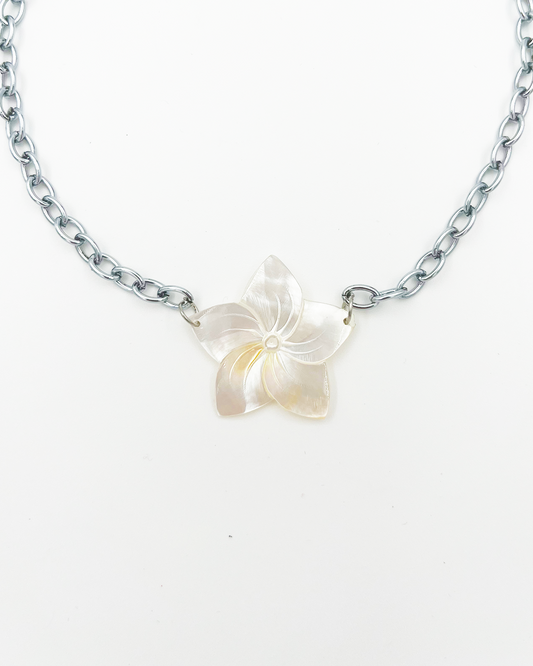 COLLIER_HIBISCUS ARGENTÉ