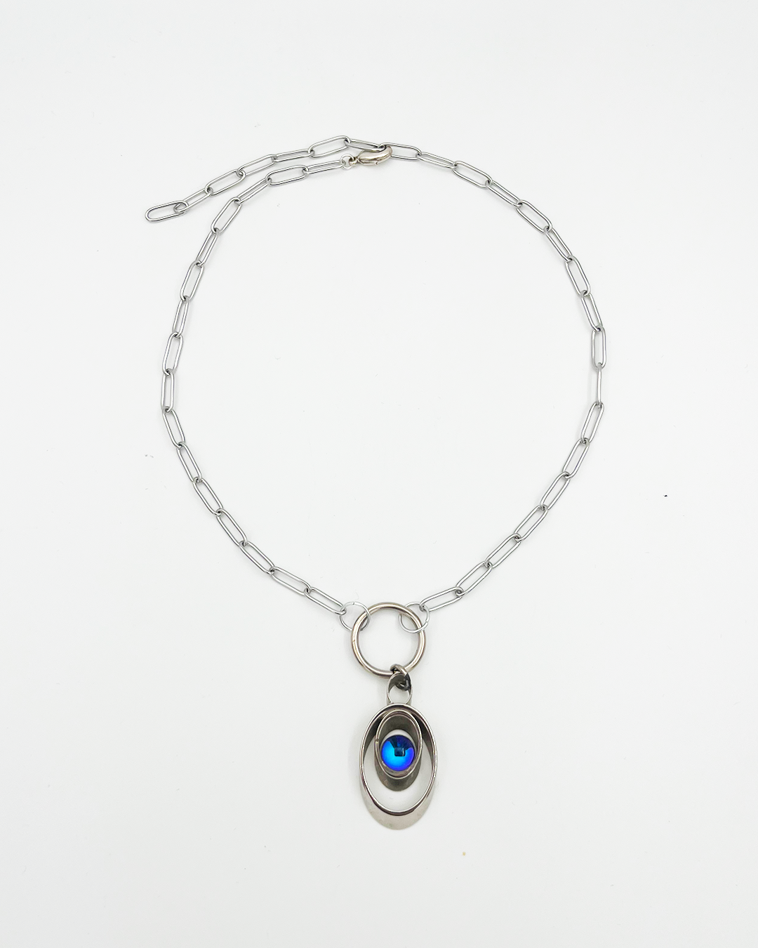COLLIER_HYPNOTIC