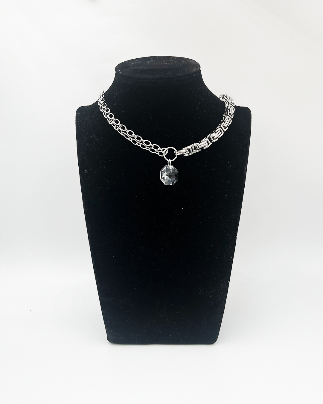 COLLIER_CRYSTAL