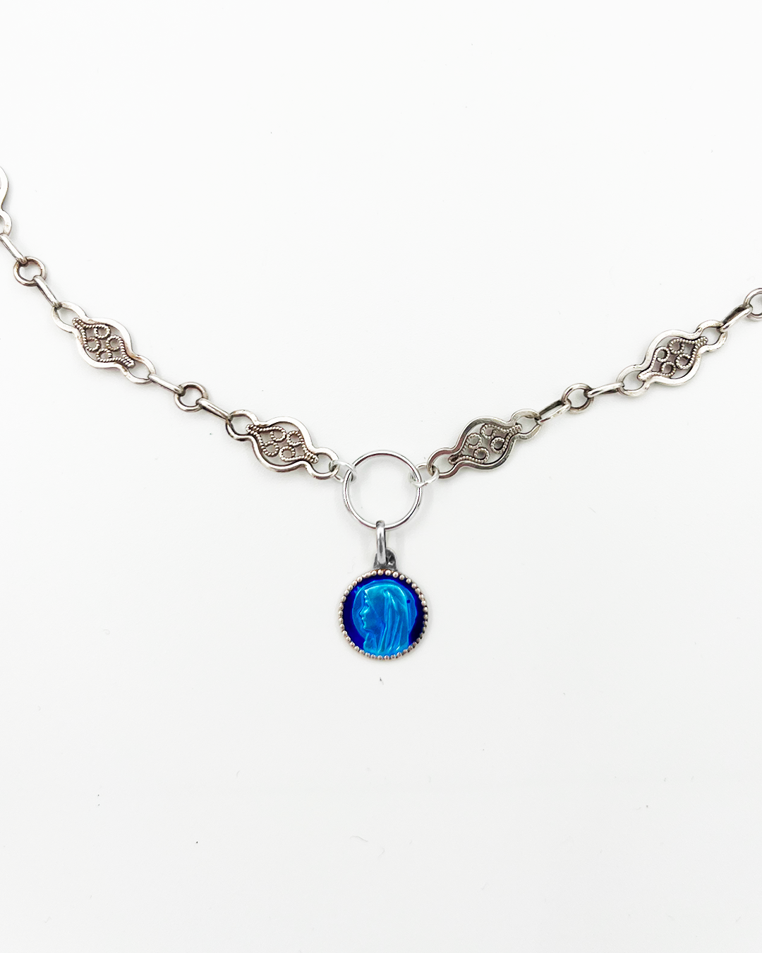 COLLIER_MÉDAILLE