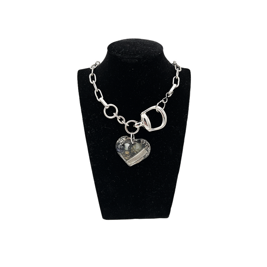 COLLIER_CHRISTINE