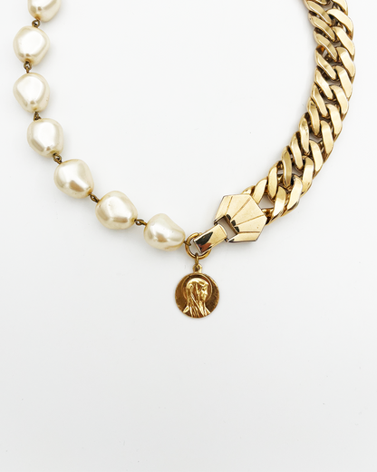 COLLIER_PEARL