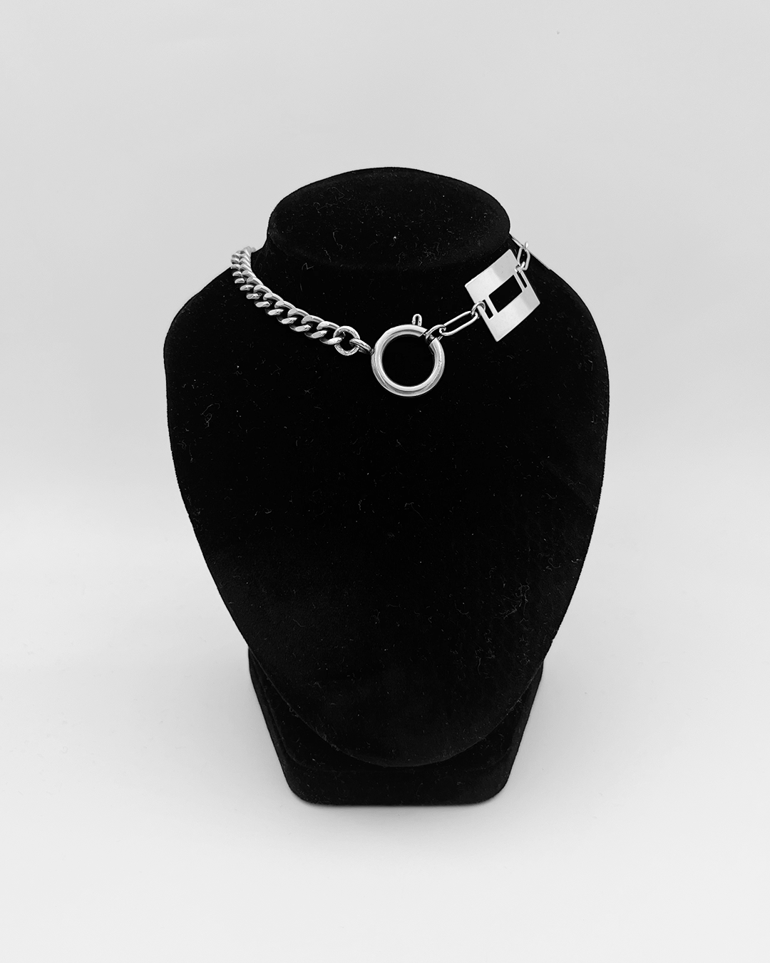 COLLIER_SILVER