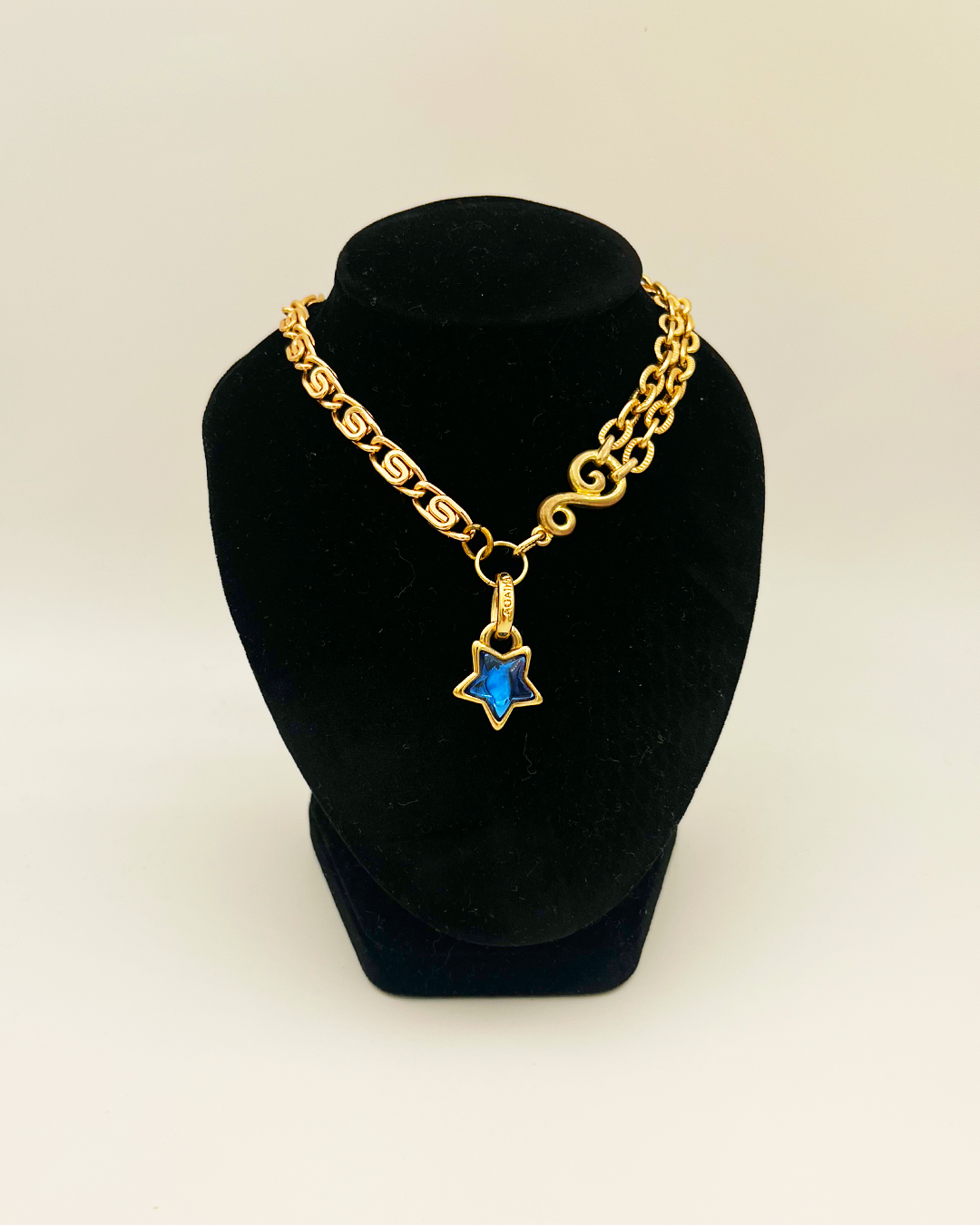 COLLIER_BLUE STAR