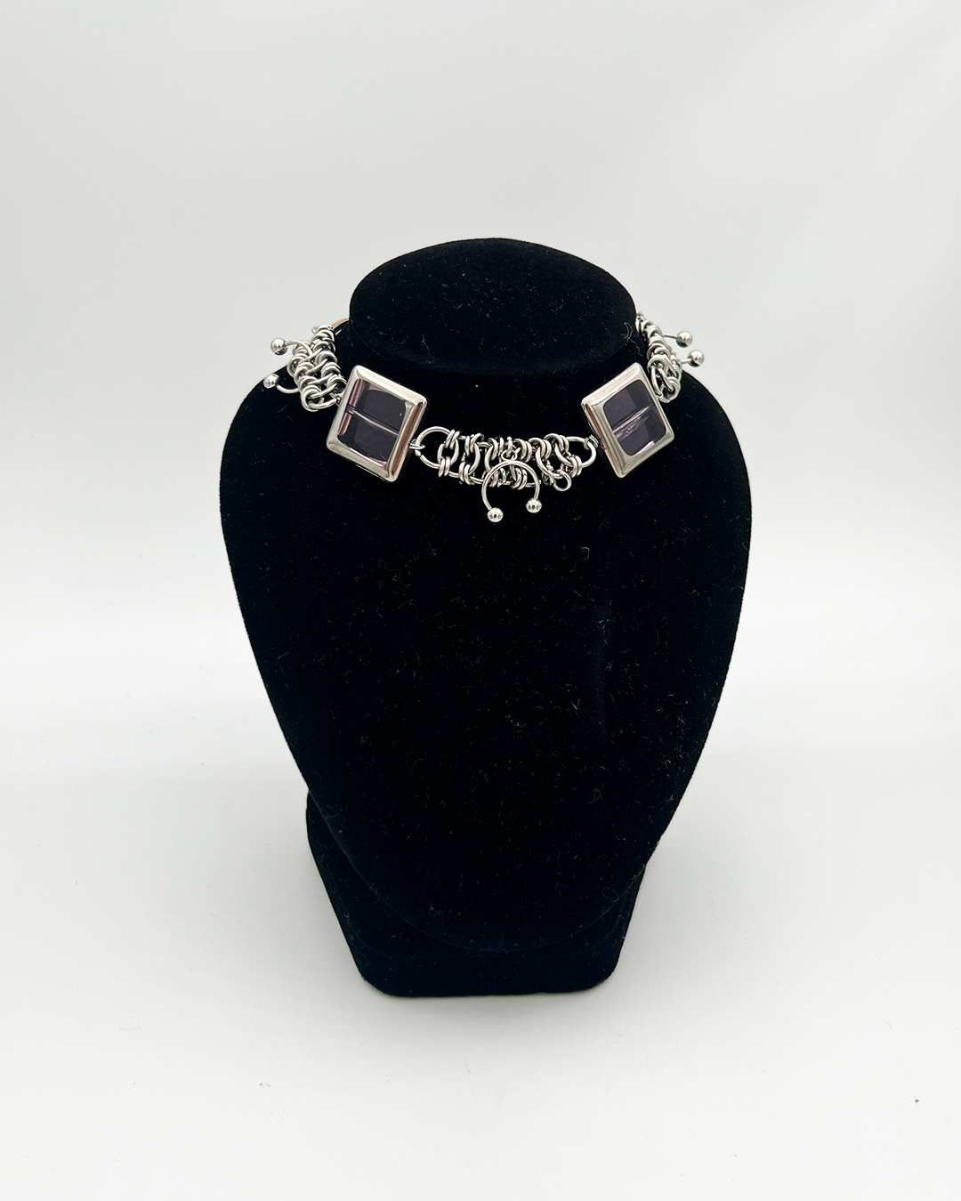 COLLIER_HATHARA