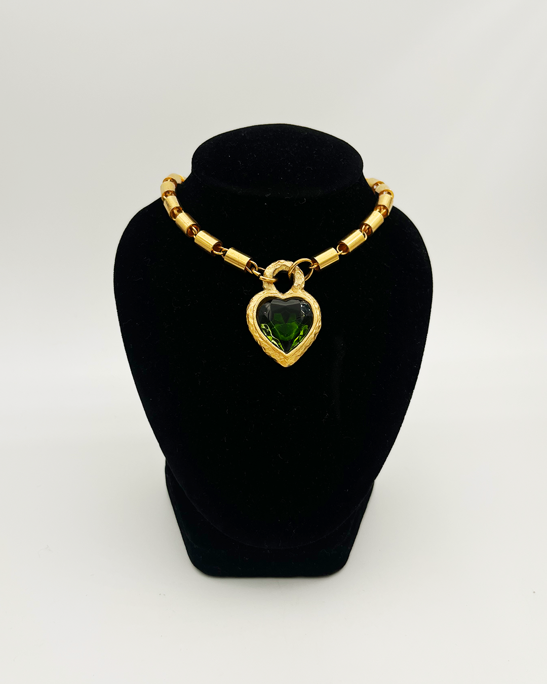 COLLIER_GREEN HEART