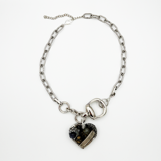 COLLIER_CHRISTINE