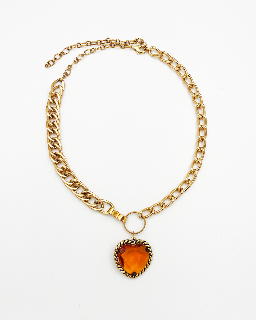 COLLIER_ORANGE HEART