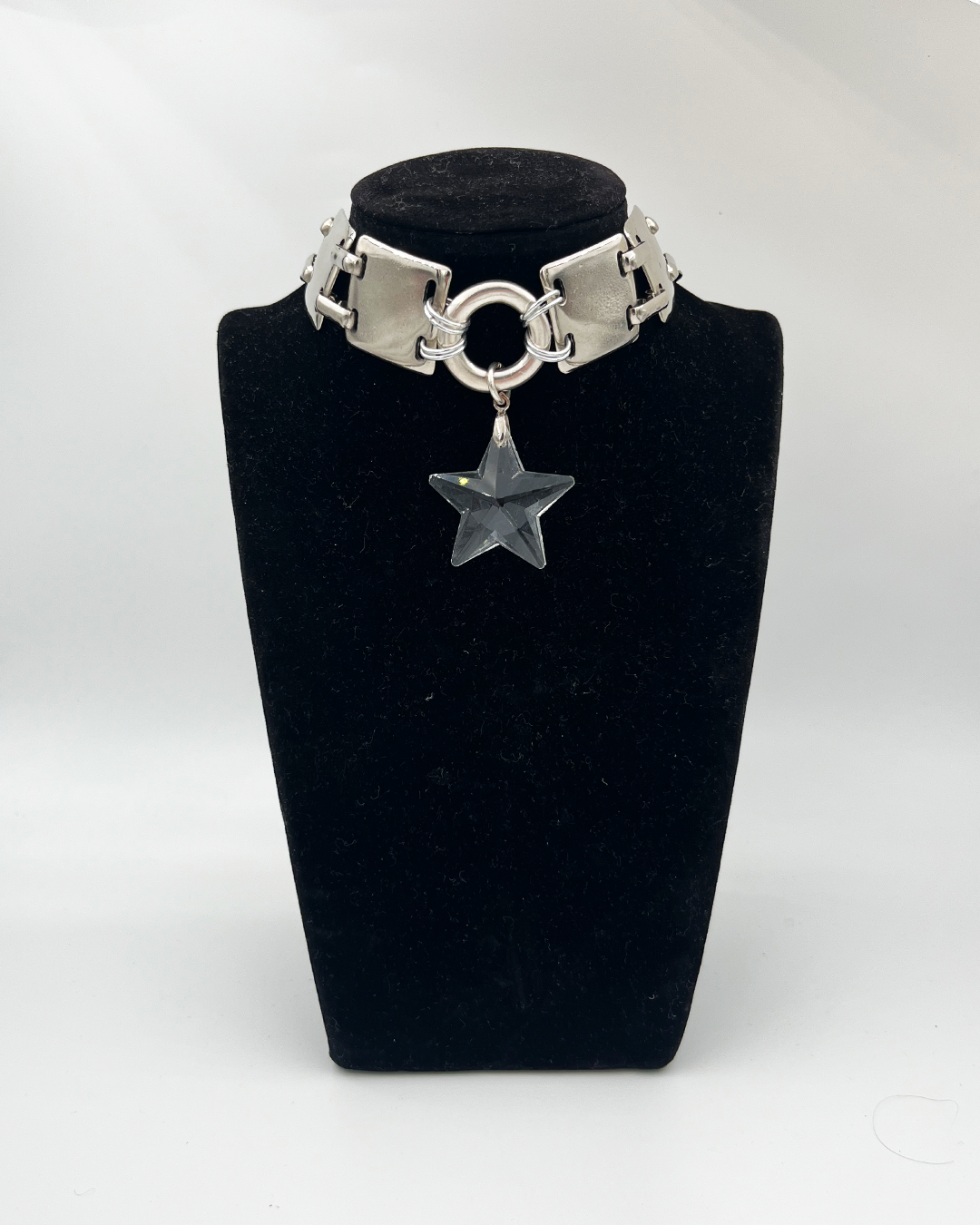COLLIER_STAR