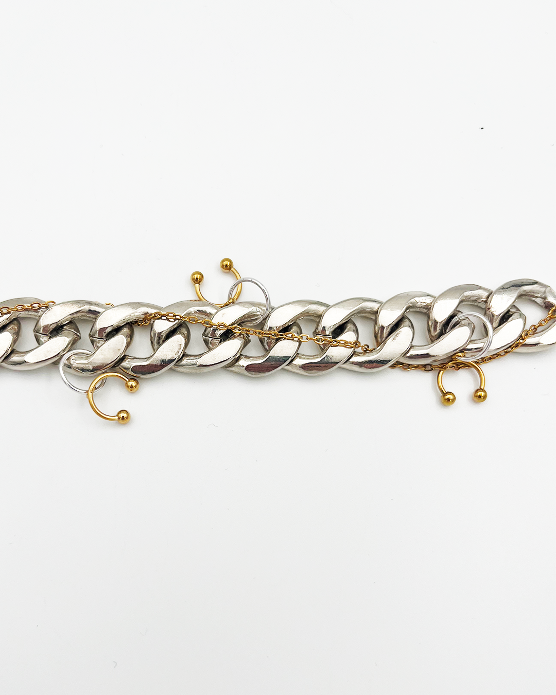 BRACELET_PIERCINGS