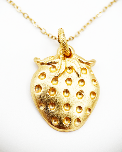 COLLIER_STRAWBERRY