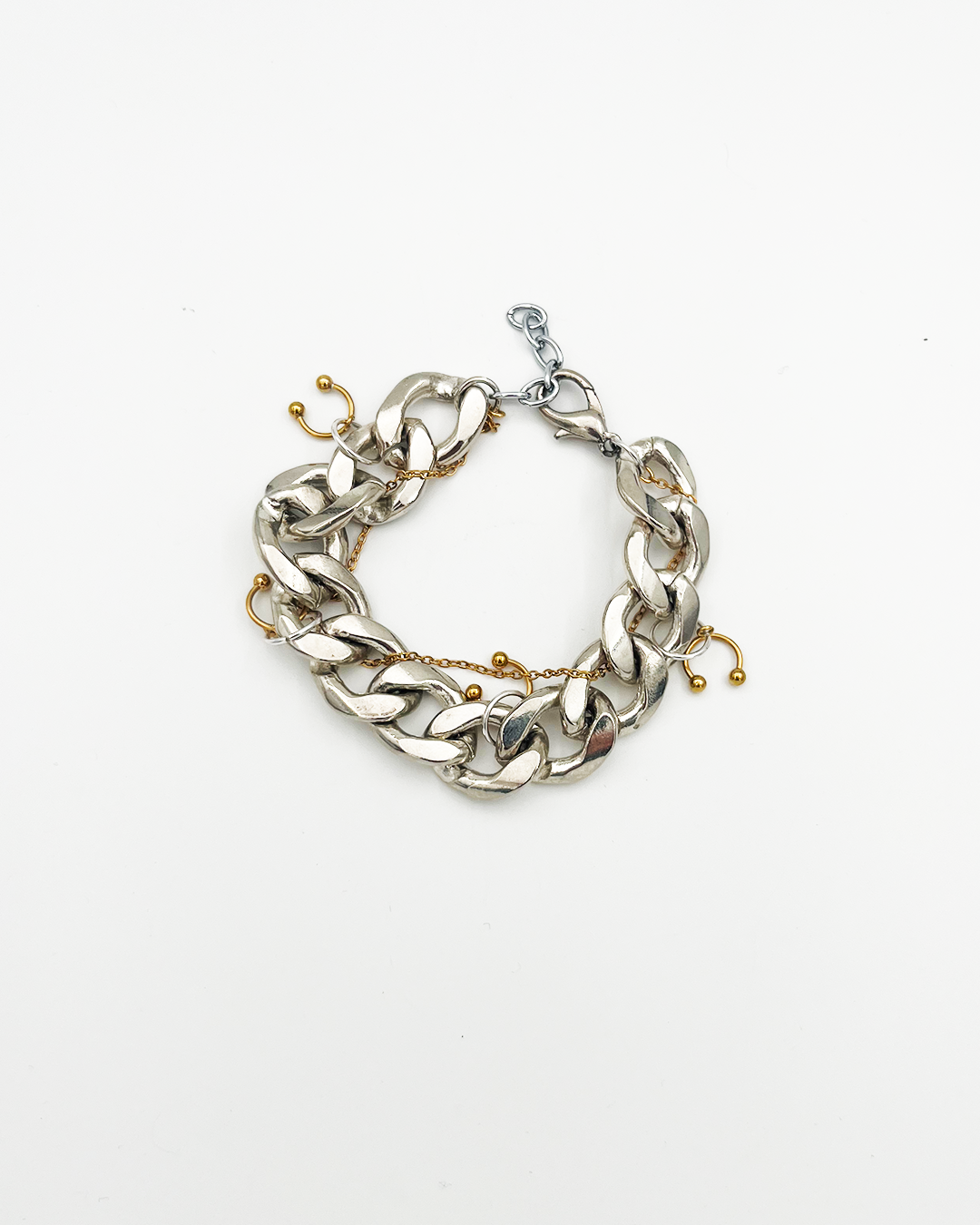 BRACELET_PIERCINGS