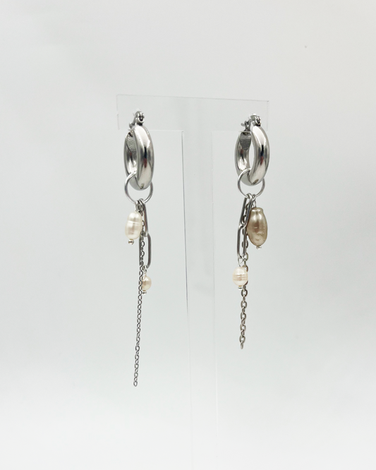 BOUCLES_WHITE PEARL PAIR