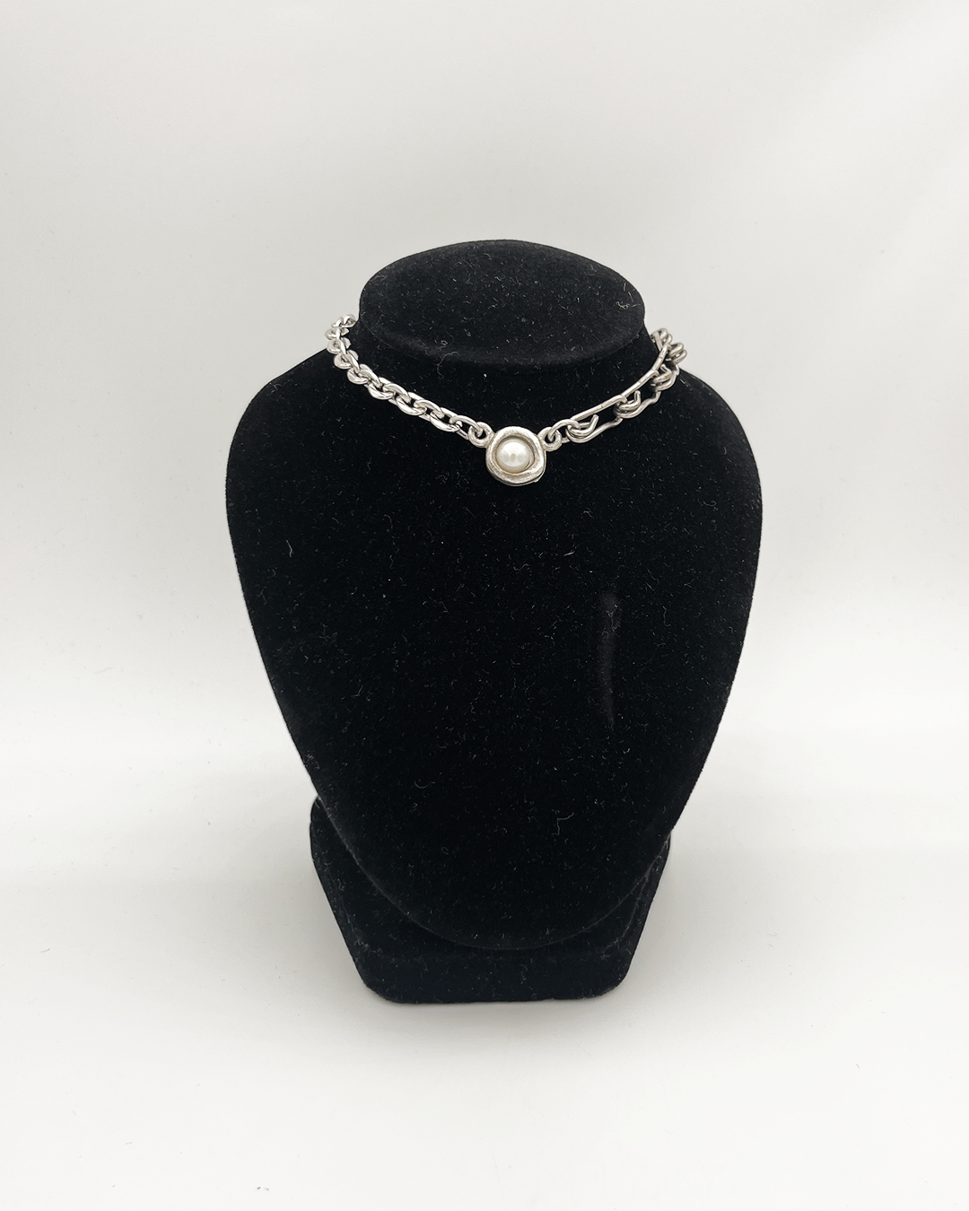 COLLIER_PEARL