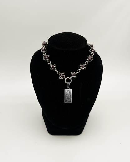COLLIER_PURPLE