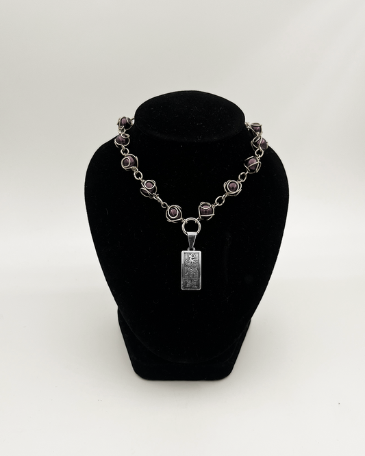 COLLIER_PURPLE
