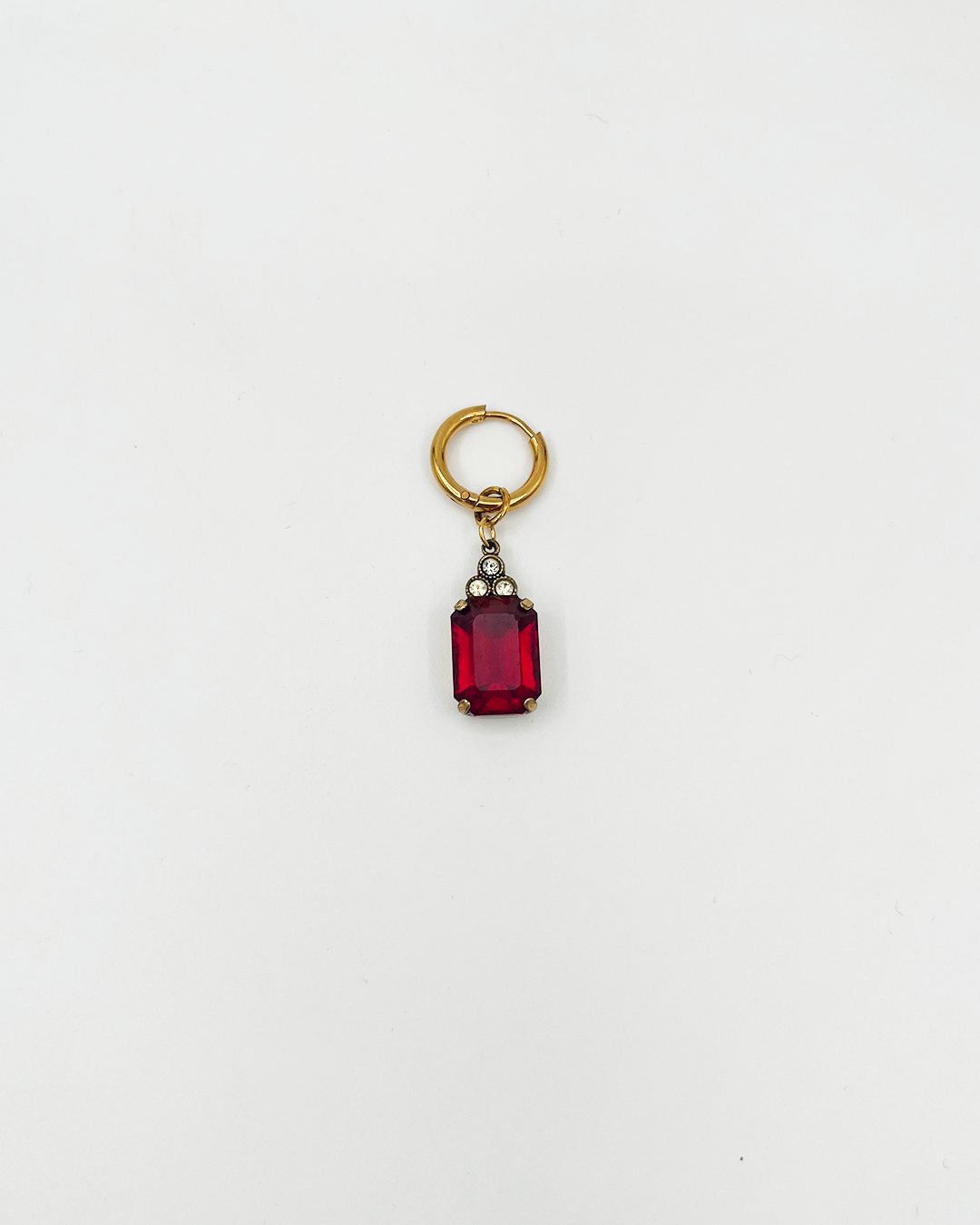 BOUCLE_RED GEM