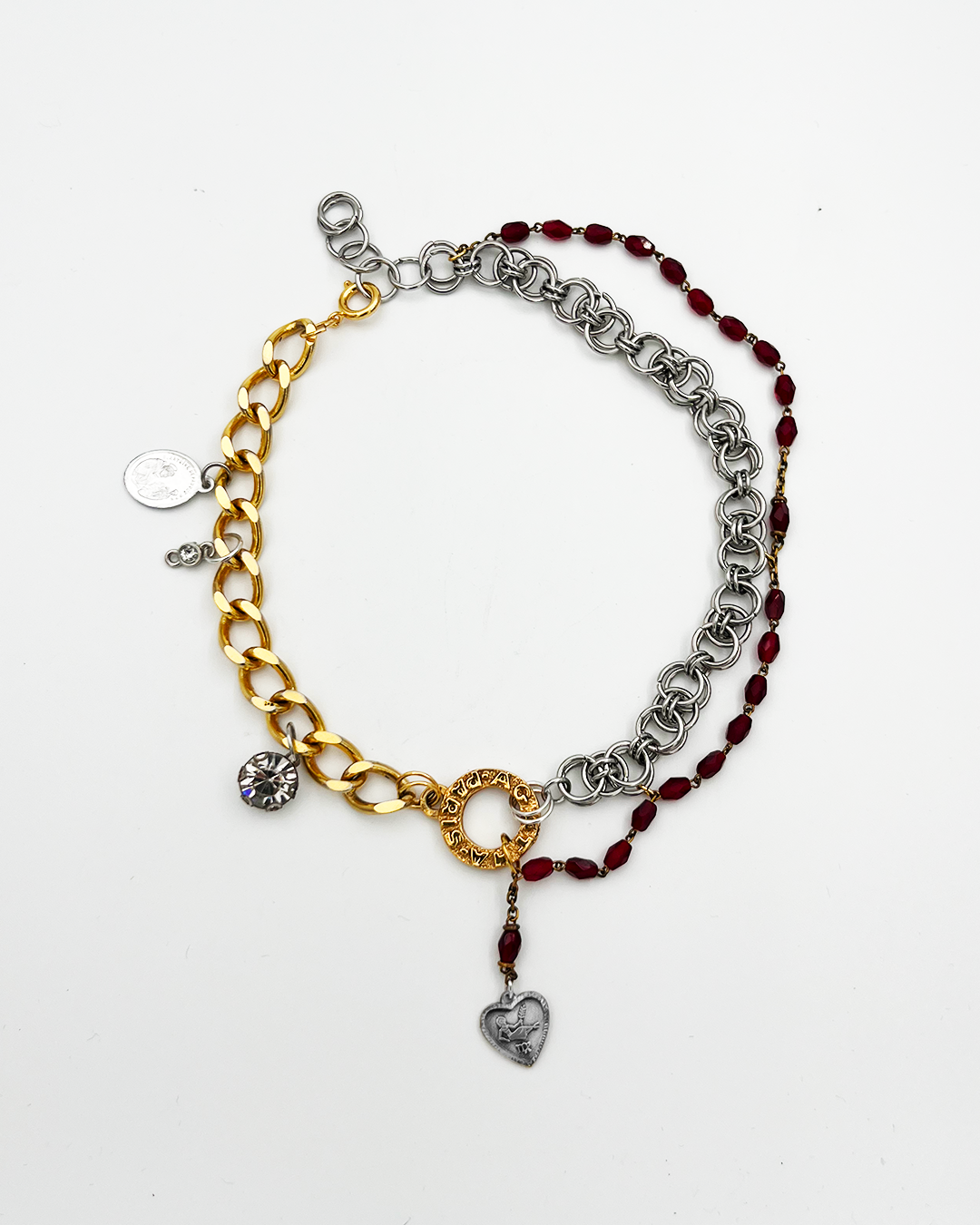 COLLIER_LANA
